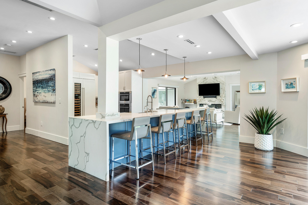 1117 Lake Drive - Photo 9