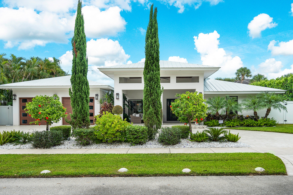 1117 Lake Drive - Photo 3