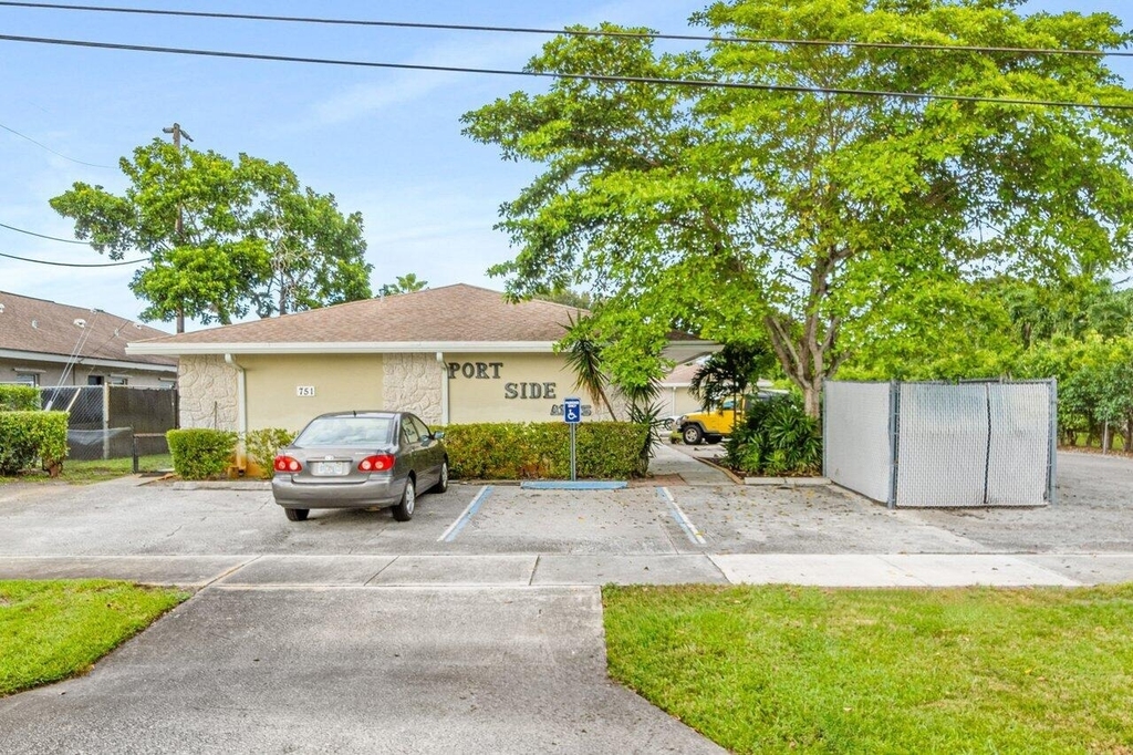 751 Hummingbird Way - Photo 15