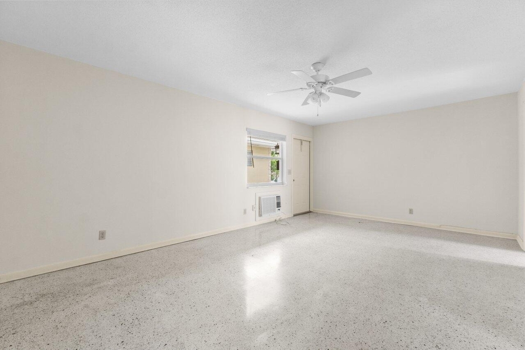 751 Hummingbird Way - Photo 6