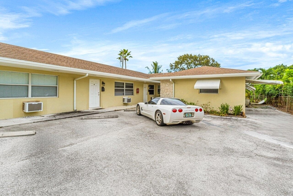 751 Hummingbird Way - Photo 1