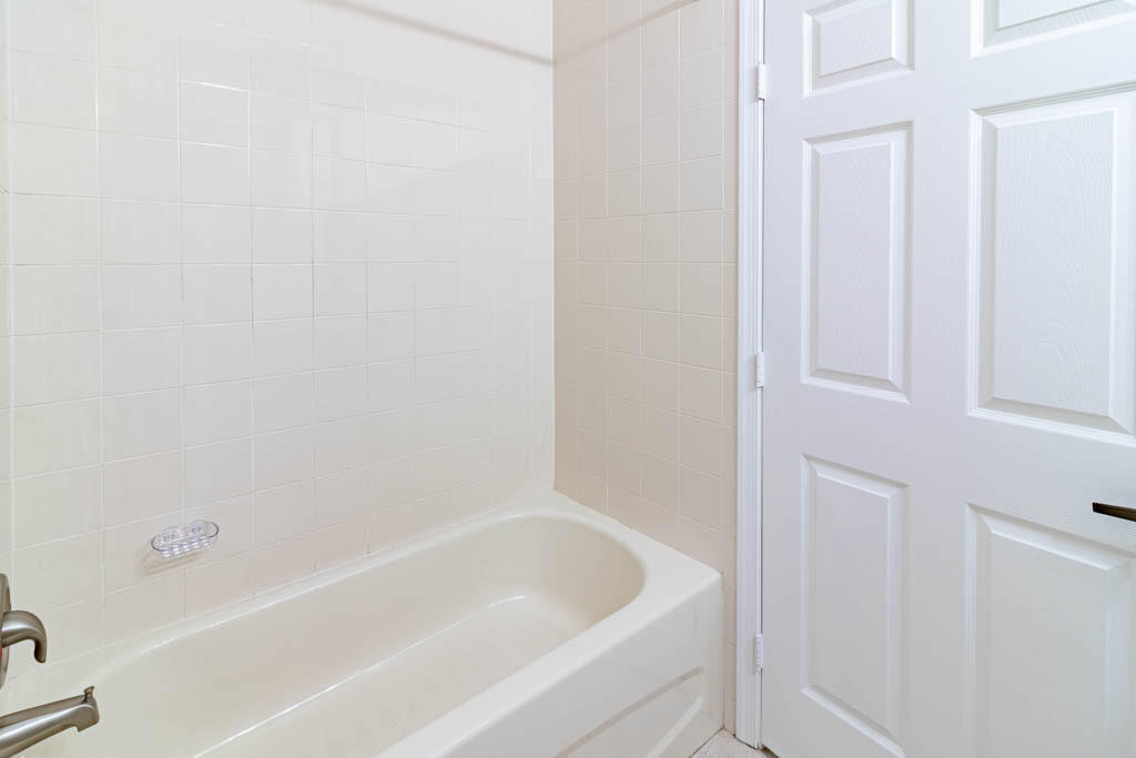 356 Se Bloxham Way - Photo 20