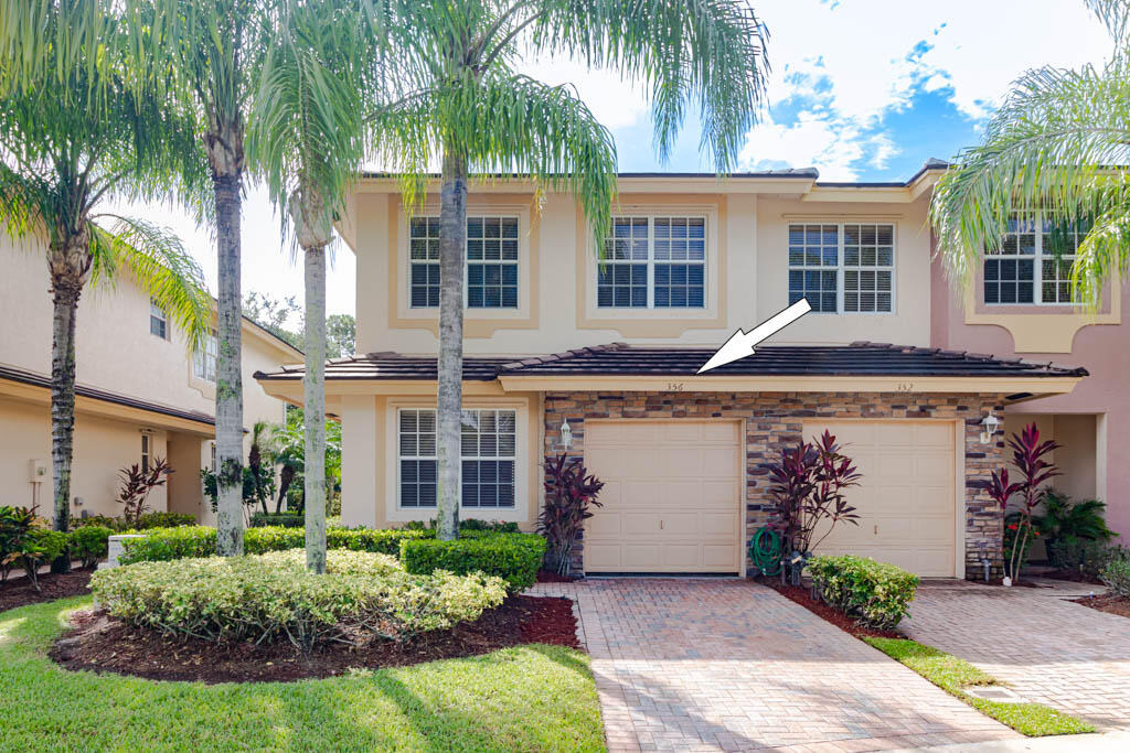 356 Se Bloxham Way - Photo 0
