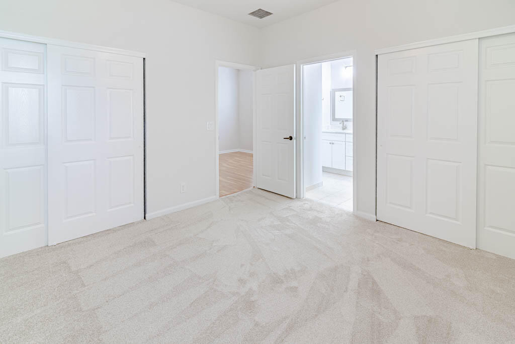 356 Se Bloxham Way - Photo 34