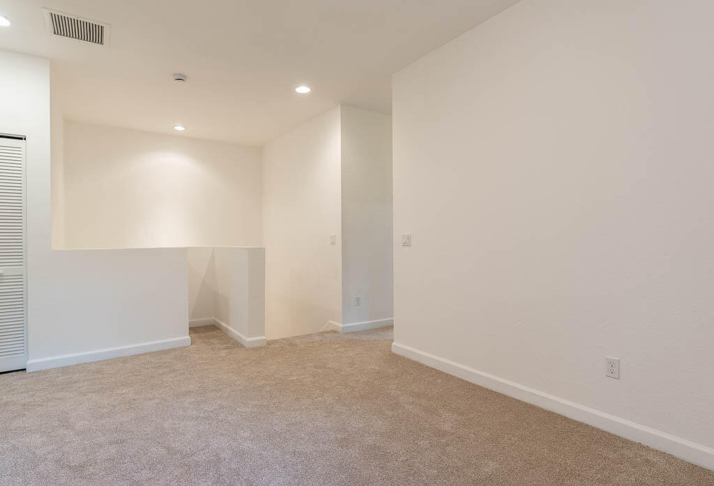 10283 Wellington Parc Drive - Photo 16