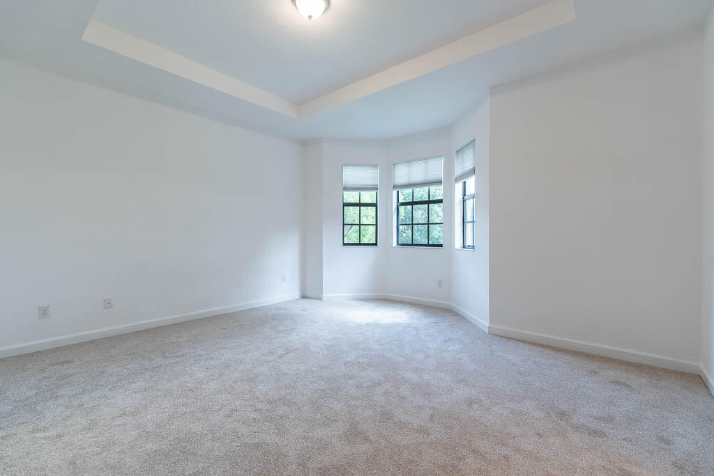 10283 Wellington Parc Drive - Photo 17