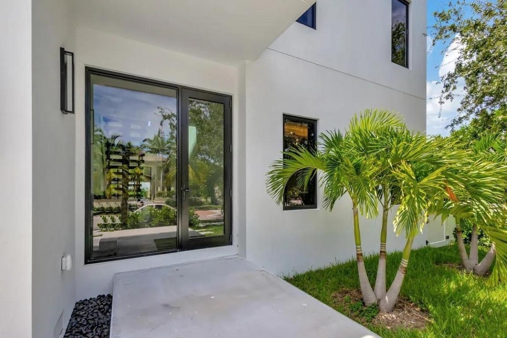 214 28th Street - Photo 3