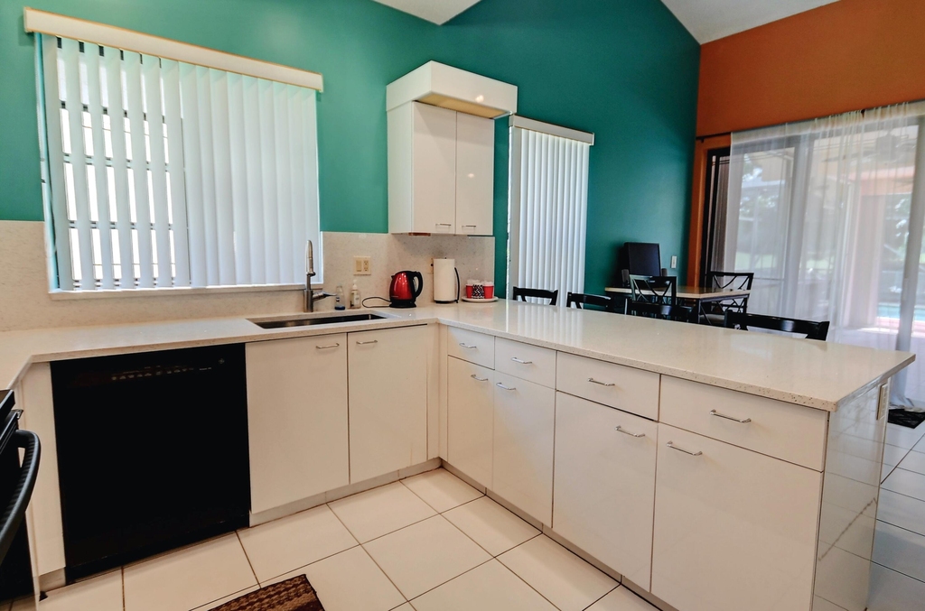 19356 Cherry Hills Terrace - Photo 2