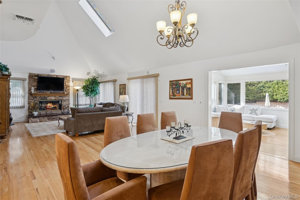 126 Malloy Drive - Photo 4