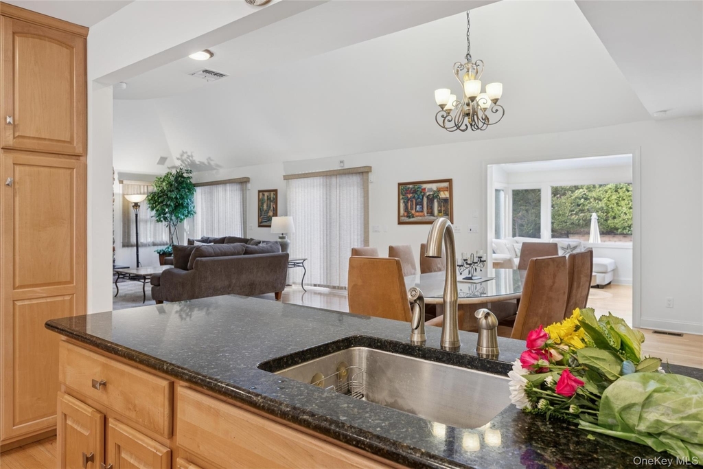 126 Malloy Drive - Photo 17