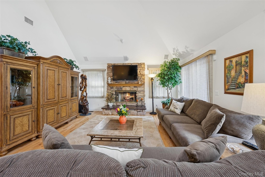 126 Malloy Drive - Photo 10