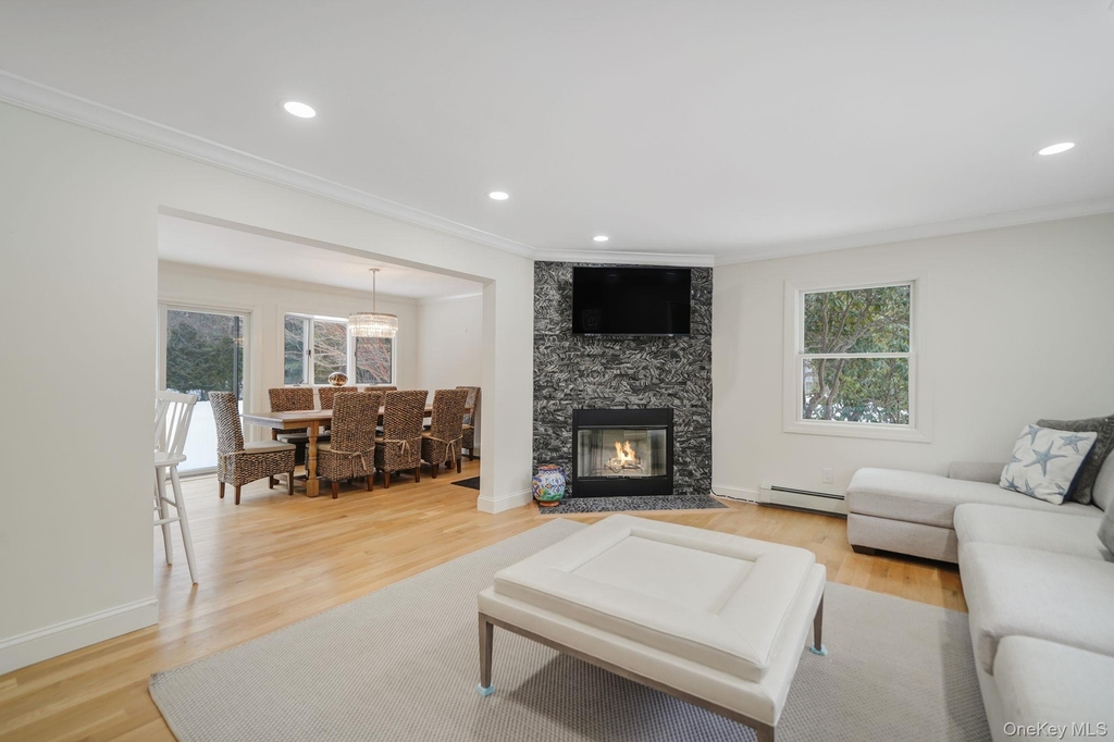 19 Pine Tree Lane - Photo 8