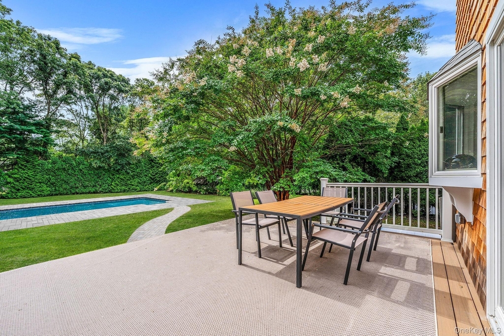 19 Pine Tree Lane - Photo 2