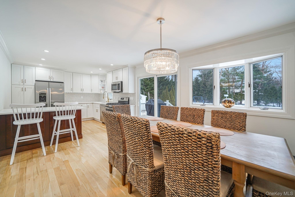 19 Pine Tree Lane - Photo 14