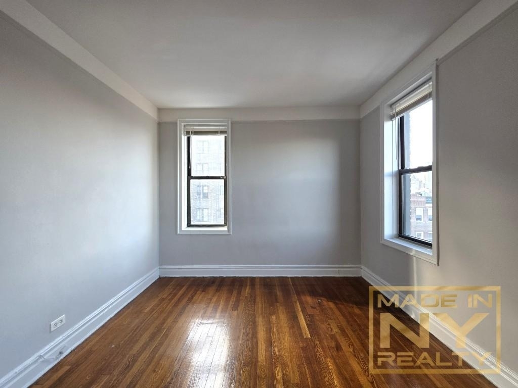 44-01 34th Avenue - Photo 5