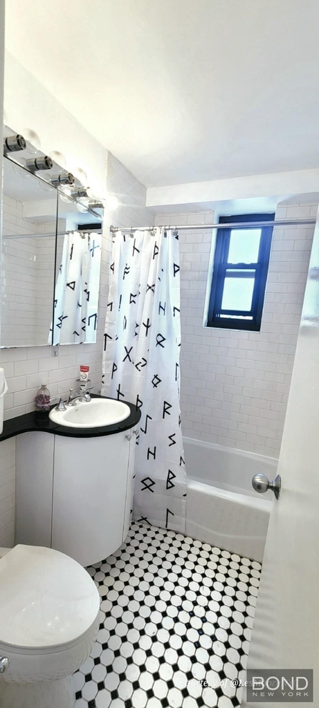 40 W 135th Street - Photo 3