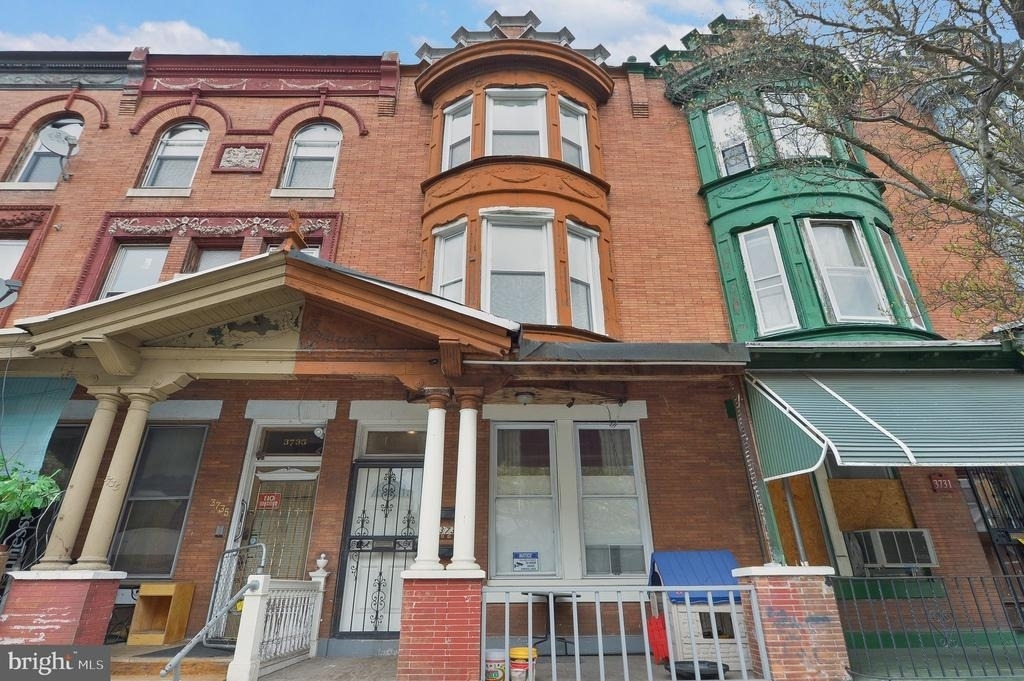 3733 N 15th Street - Photo 0