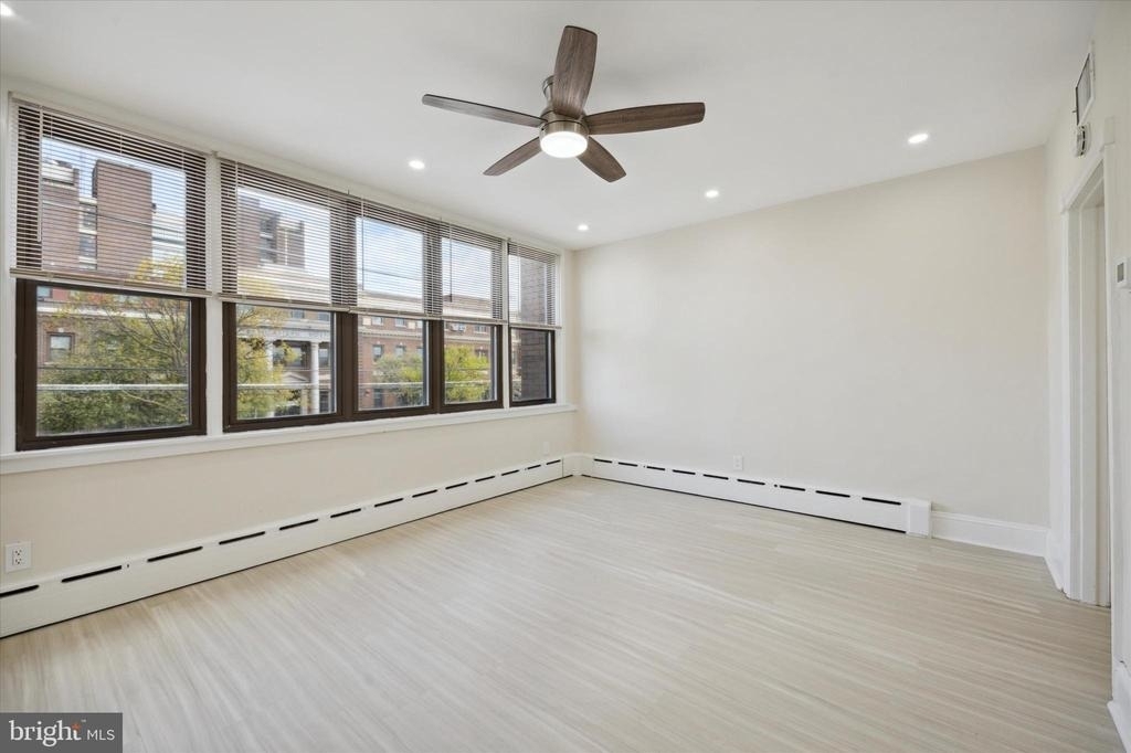 2308 E Allegheny Avenue - Photo 3