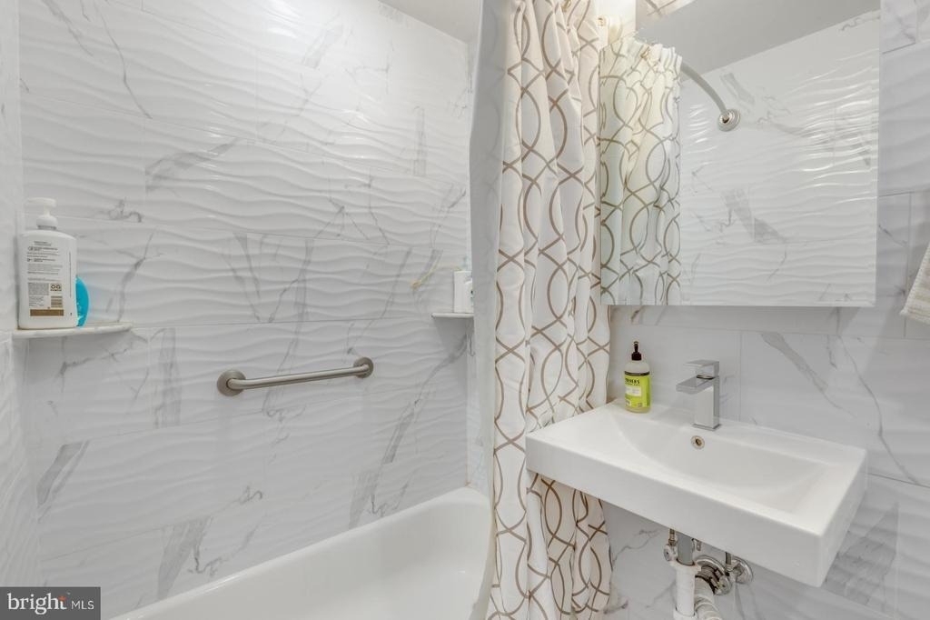 624 N 35th Street - Photo 4