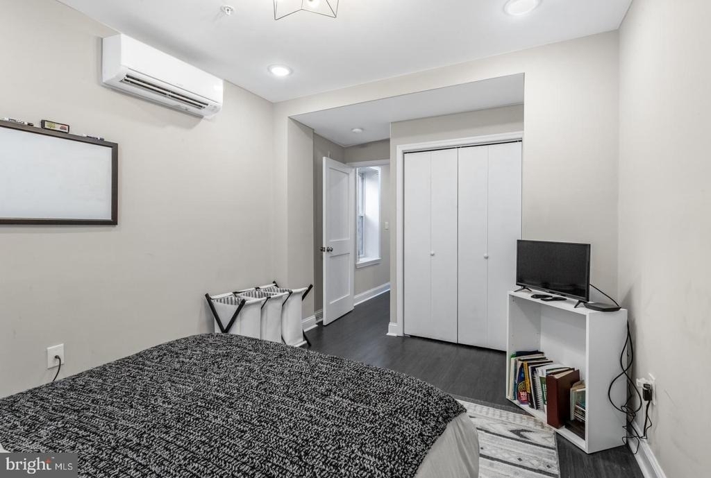 624 N 35th Street - Photo 8