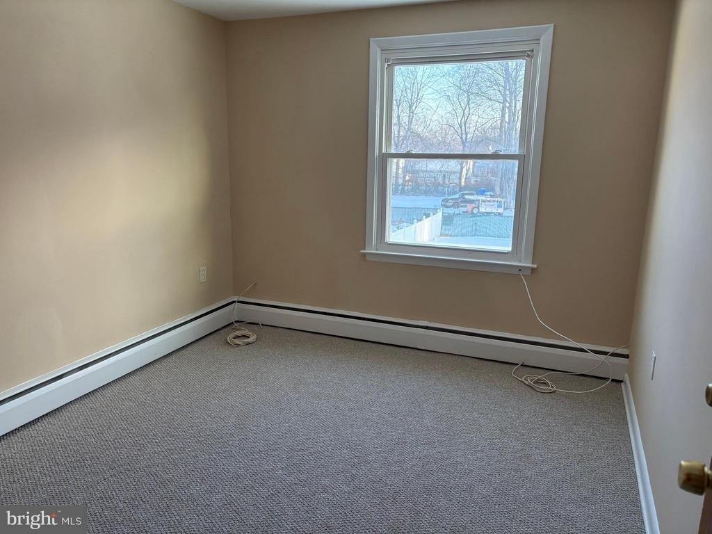 1192 Parkway Avenue - Photo 10