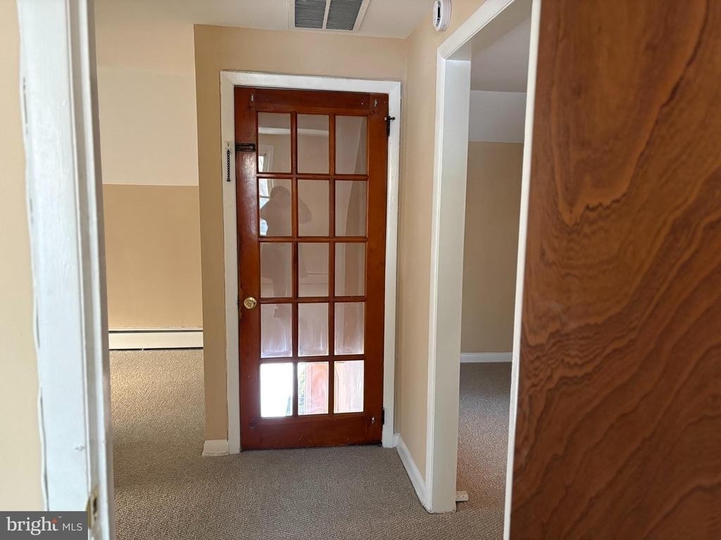 1192 Parkway Avenue - Photo 2
