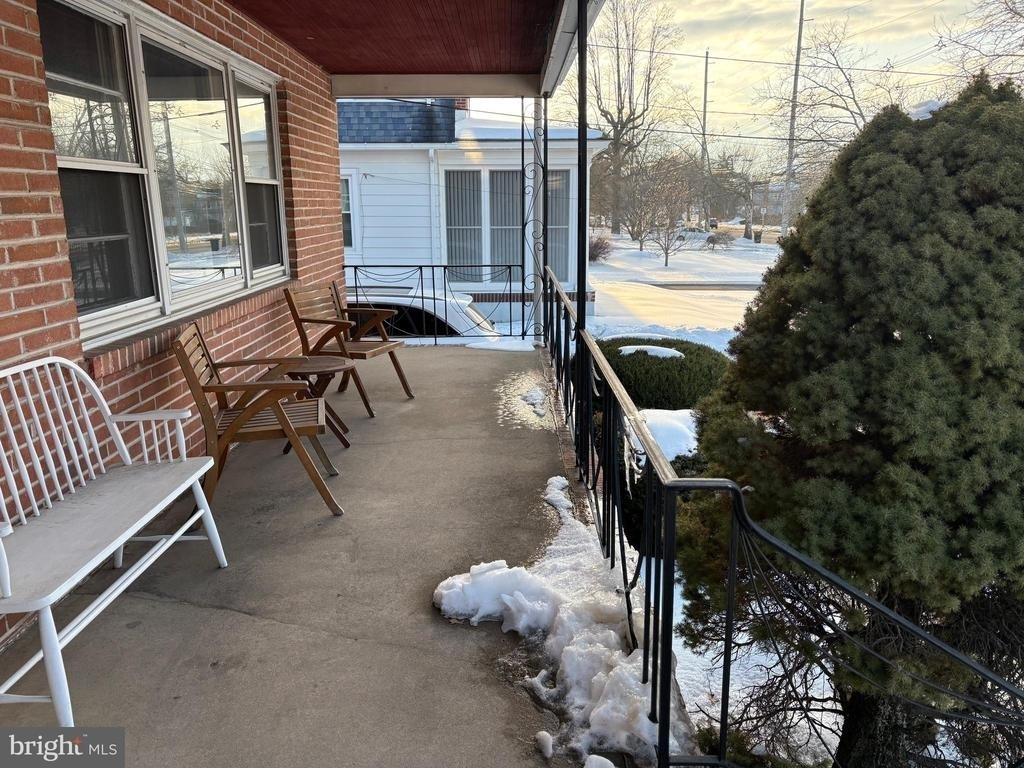 1192 Parkway Avenue - Photo 16