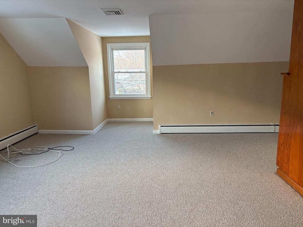 1192 Parkway Avenue - Photo 7