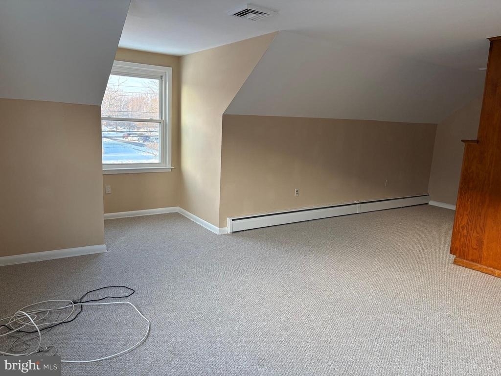 1192 Parkway Avenue - Photo 8