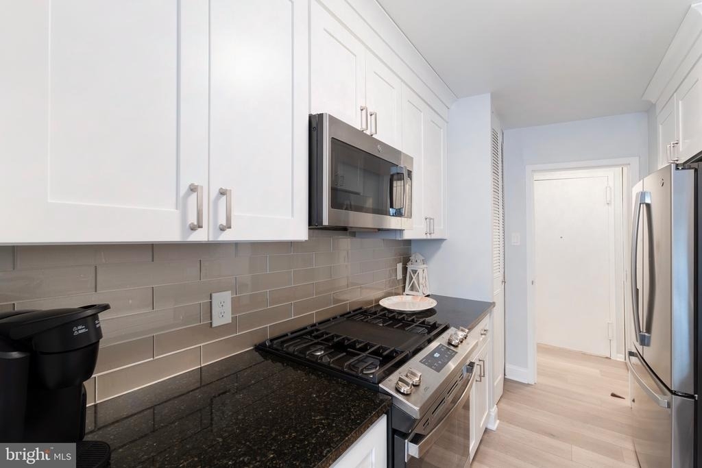101 S Plaza Pl - Photo 3