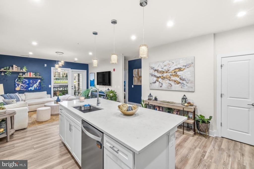 102 Saint Ives Place - Photo 6