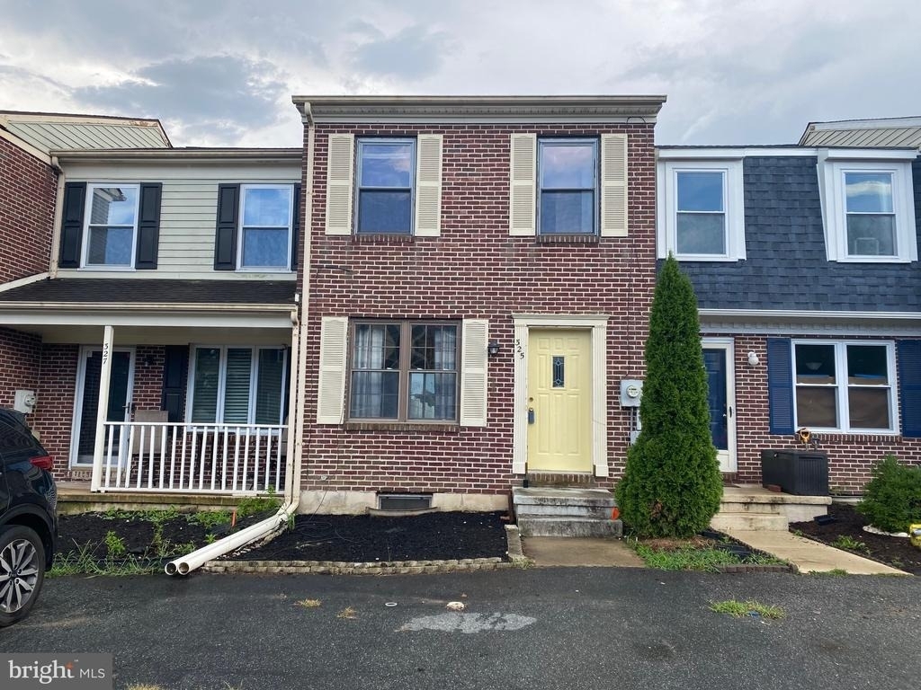 325 Barley Drive - Photo 0