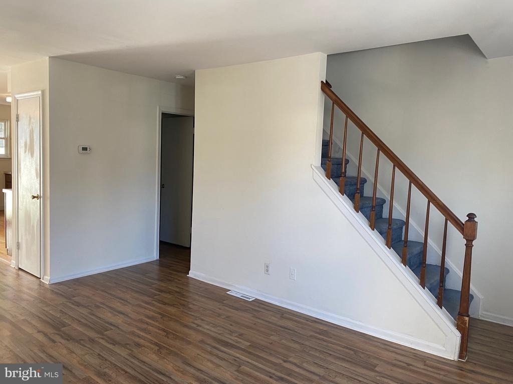 325 Barley Drive - Photo 2