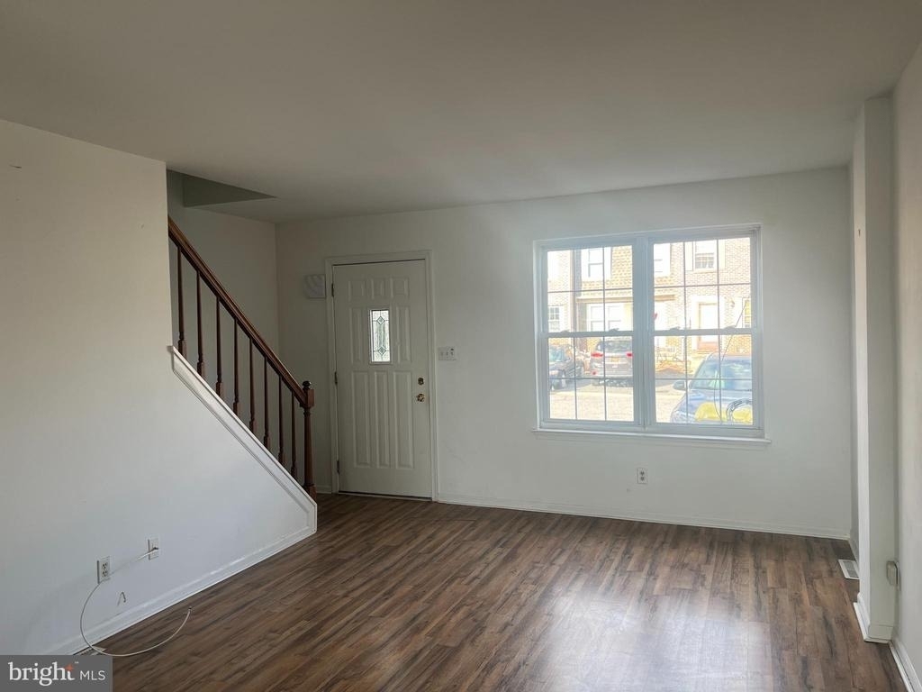 325 Barley Drive - Photo 3