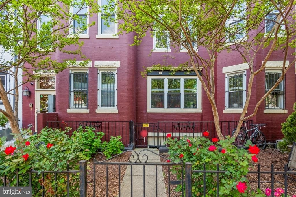 304 Q Street Nw - Photo 1
