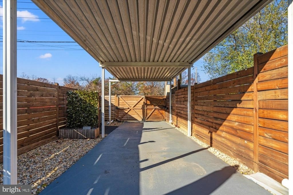 134 35th Street Ne - Photo 29