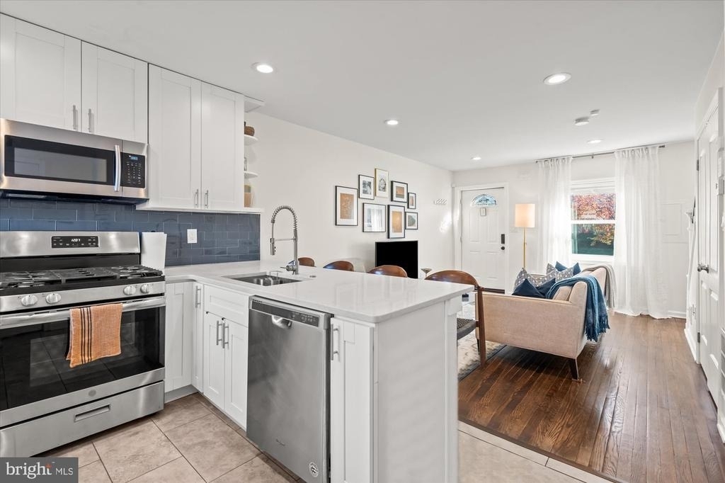 134 35th Street Ne - Photo 12