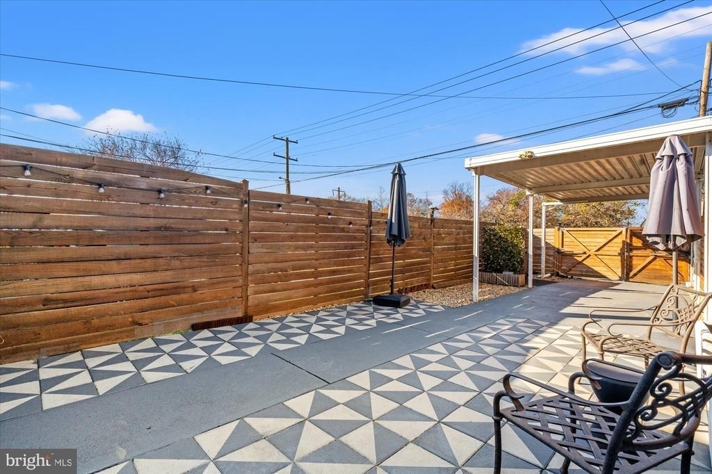 134 35th Street Ne - Photo 28