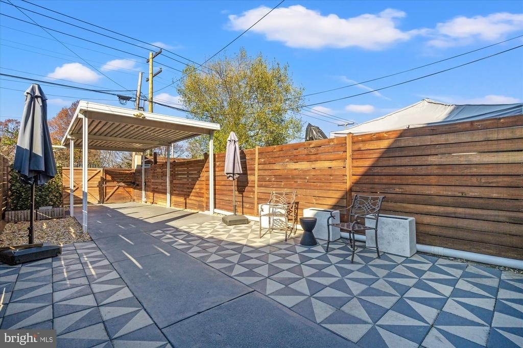134 35th Street Ne - Photo 26