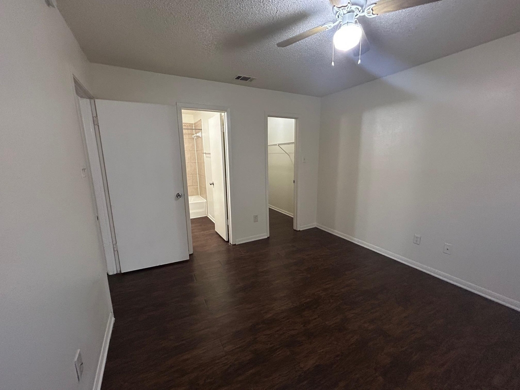 8812 Schick Rd - Photo 9