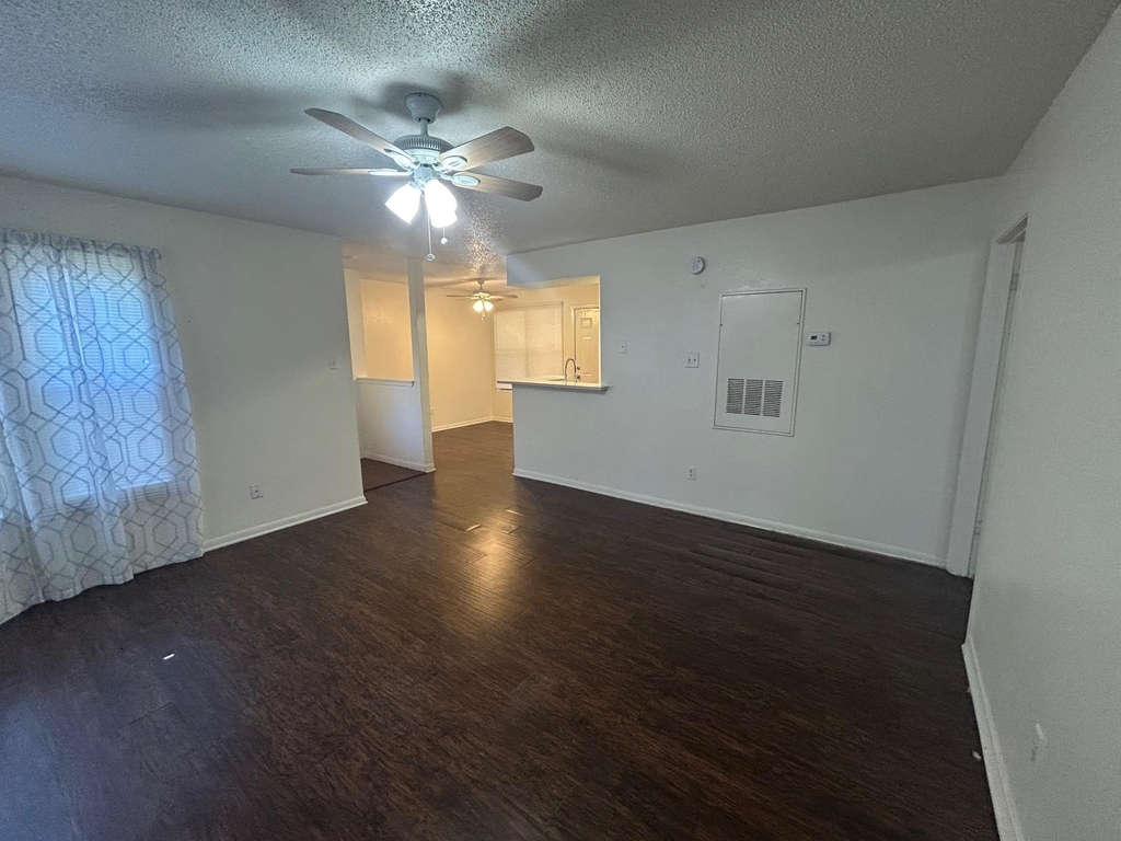 8812 Schick Rd - Photo 6