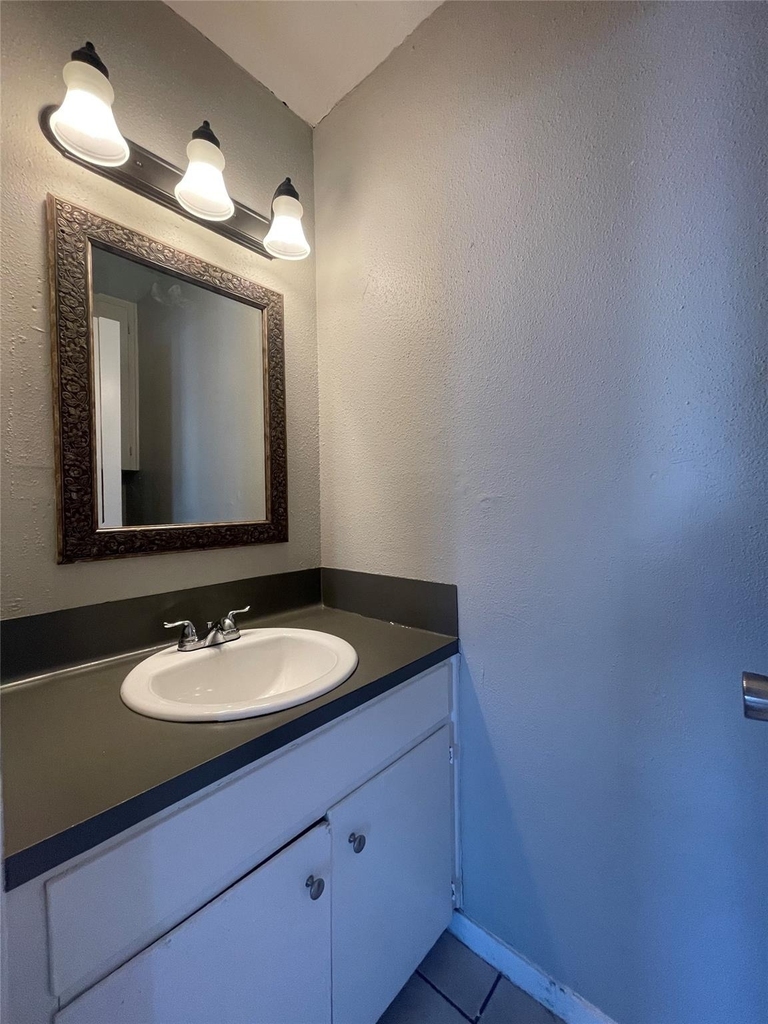 2619 Ektom Dr - Photo 7