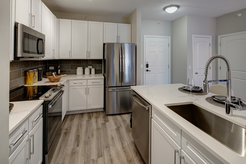 1155 Museum Boulevard - Photo 11