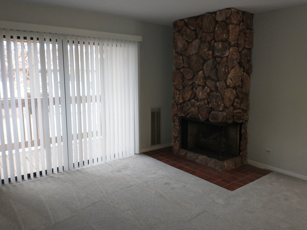 905 Surrey Drive - Photo 5