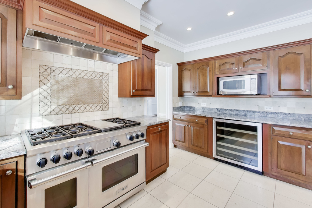 931 Coventry Drive - Photo 9