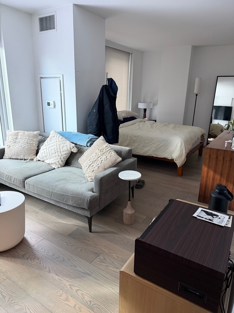 420 Kent Avenue - Photo 3
