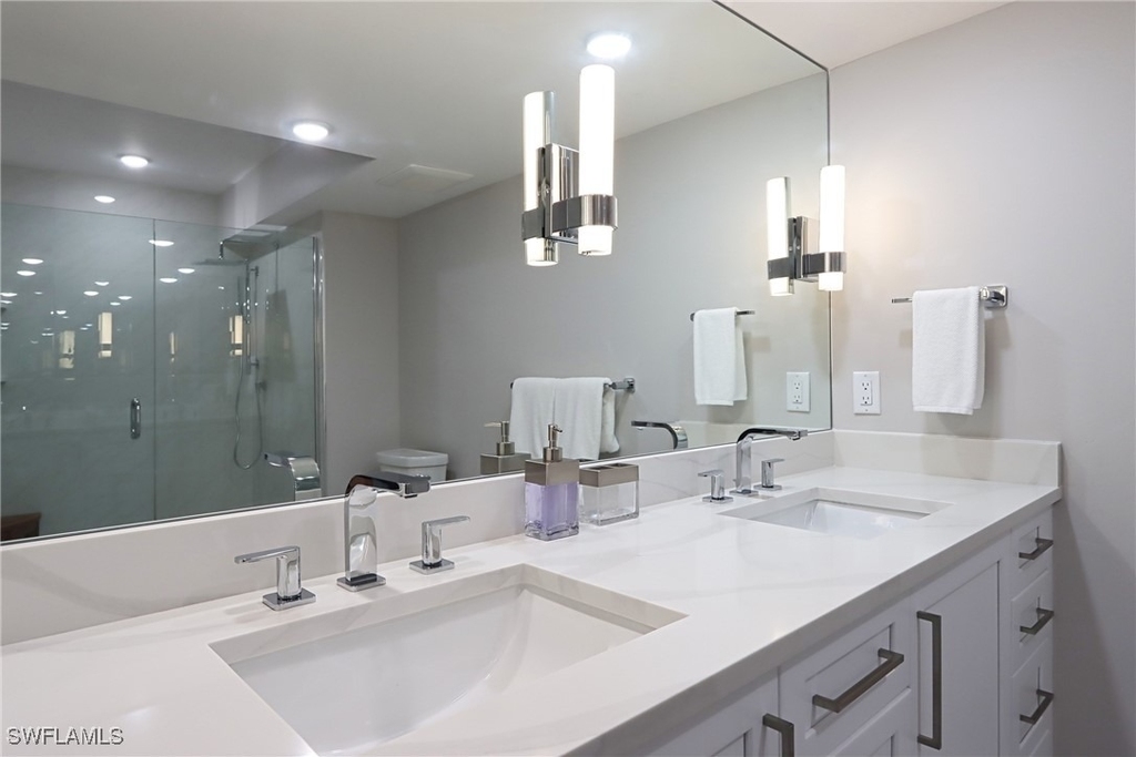 4041 Gulf Shore Boulevard N - Photo 8