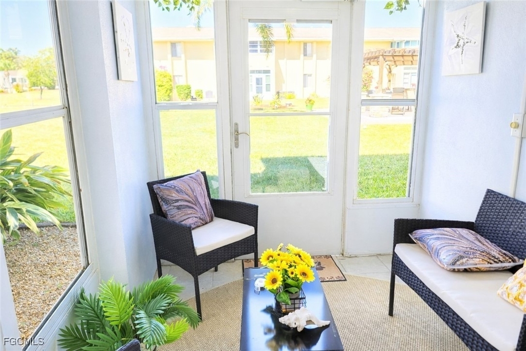 333 Joel Boulevard - Photo 8