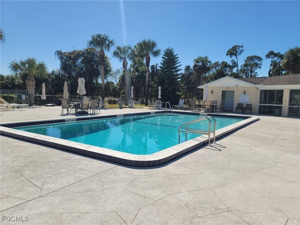 333 Joel Boulevard - Photo 12