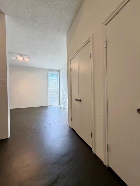 1112 Lawrence - Photo 4
